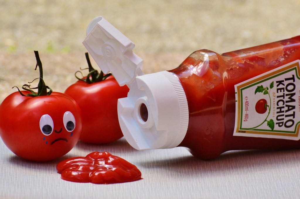 les aliments qui tachent les dents: le ketchup