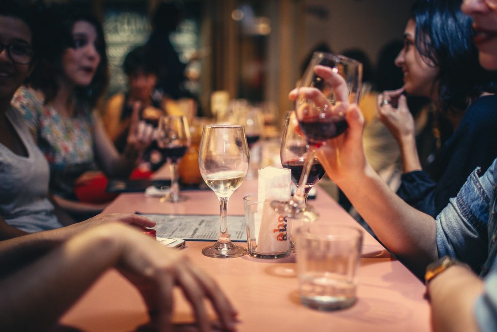 le vin, un aliment qui tache les dents